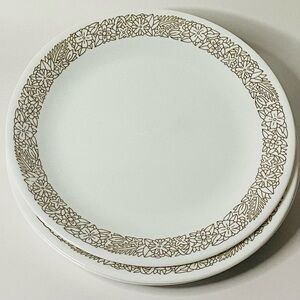 Corelle Woodland Brown Dinner Plates  10 1/4” w - Set of 4